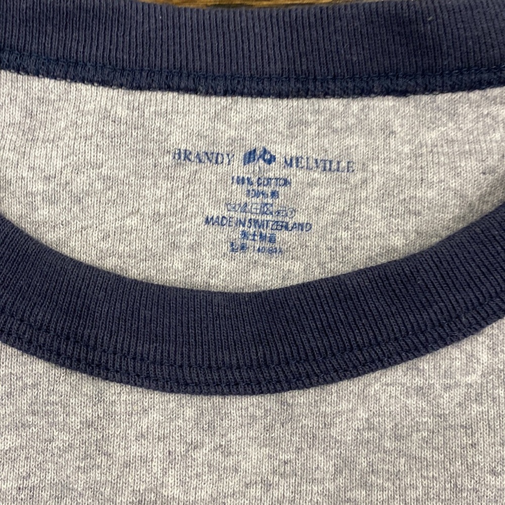T-shirt - Picture 2 of 3